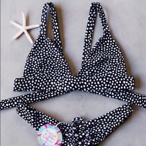 BNWT MOANA BIKINI TRI PETRA